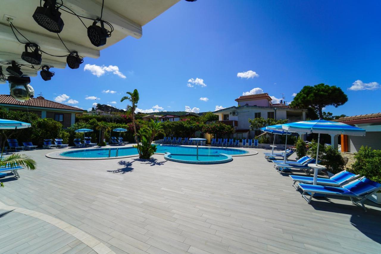 Hotel Residence Le Playe Санта-Доменика Экстерьер фото