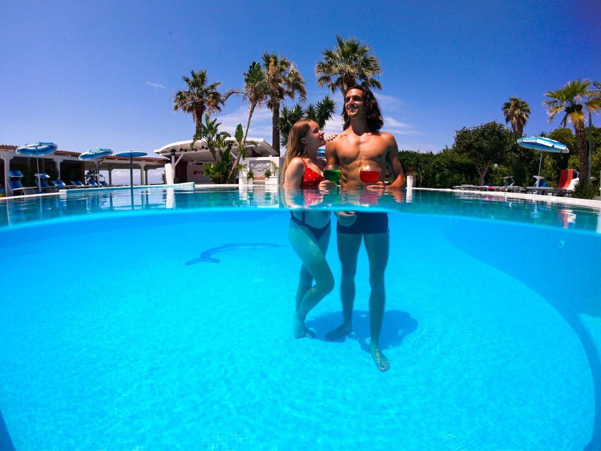 Hotel Residence Le Playe Санта-Доменика Экстерьер фото
